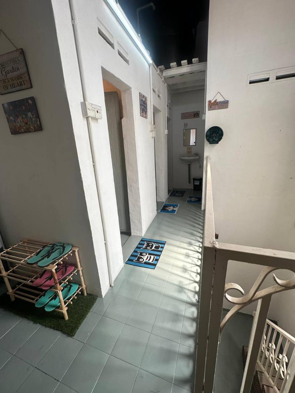 Spot On 90898 Kasturi Alley Guest House & Cat Hotel Malacca Exterior foto