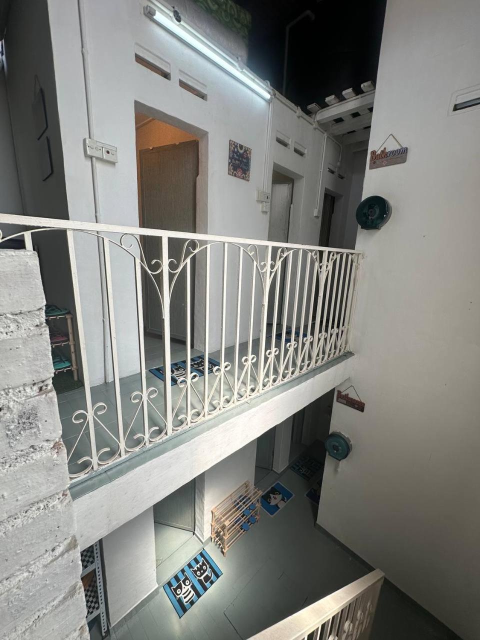 Spot On 90898 Kasturi Alley Guest House & Cat Hotel Malacca Exterior foto